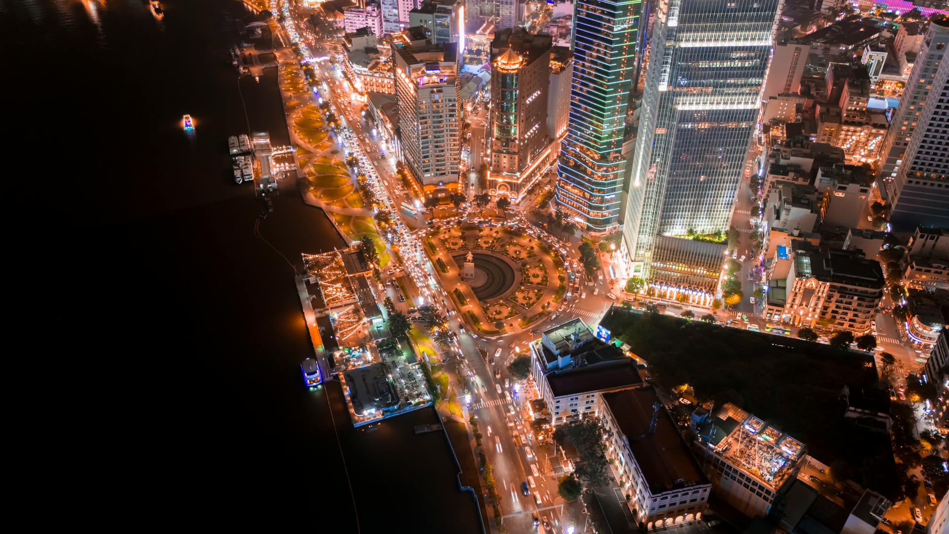 Photo by Duy Nguyen: https://www.pexels.com/photo/aerial-night-view-of-ho-chi-minh-city-s-vibrant-skyline-30281996/